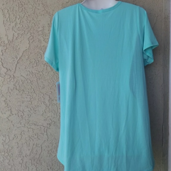 LuLaroe mint green classic T blouse NWT - Picture 5 of 8